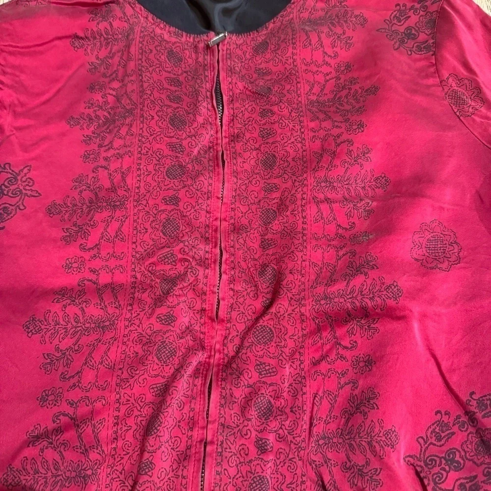 Red & black Japanese style long sleeved zip up racing jacket detailed pattern S.